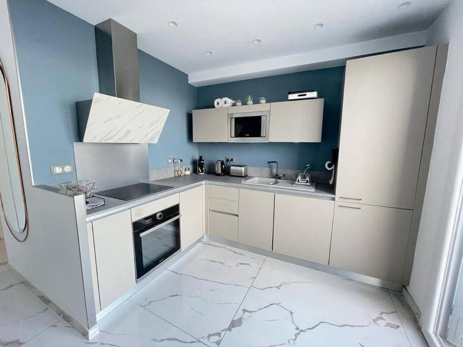 ניס Beach Front, Superbe Appartement Pour 4 Personnes מראה חיצוני תמונה