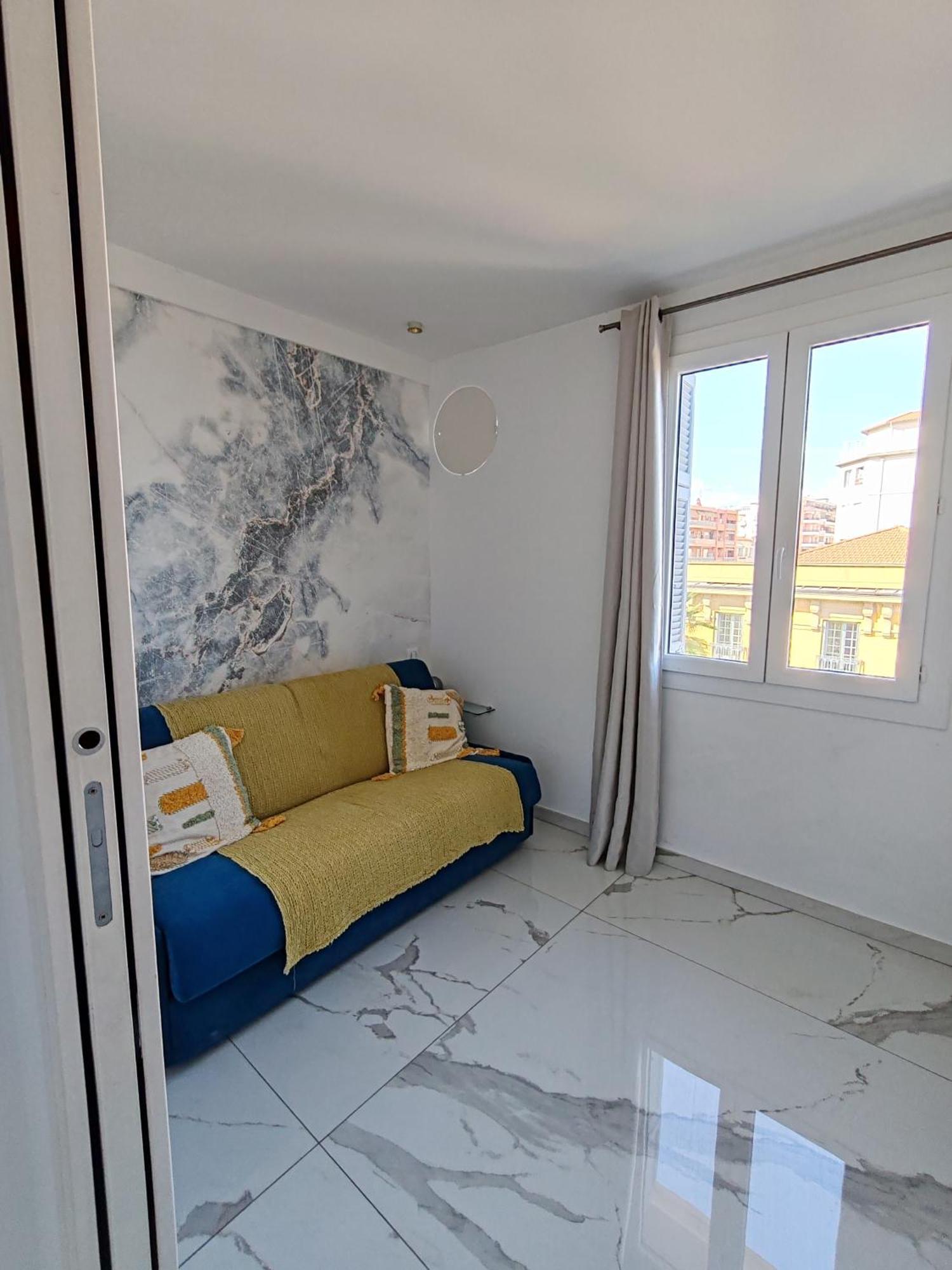 ניס Beach Front, Superbe Appartement Pour 4 Personnes מראה חיצוני תמונה