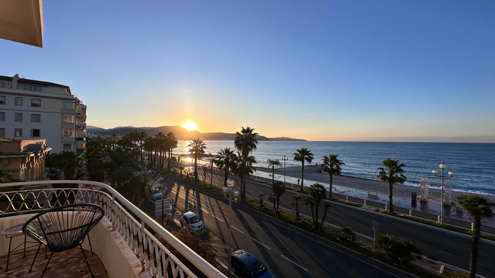 ניס Beach Front, Superbe Appartement Pour 4 Personnes מראה חיצוני תמונה