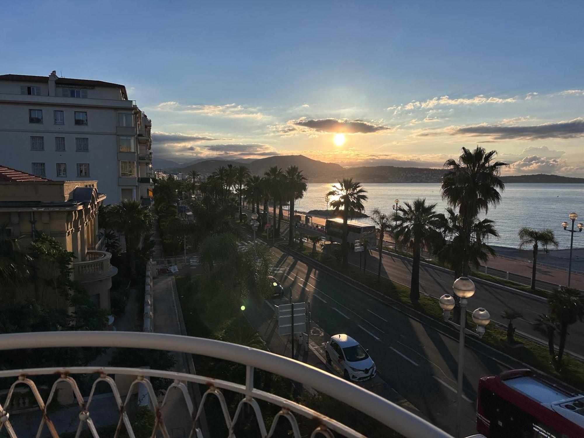 ניס Beach Front, Superbe Appartement Pour 4 Personnes מראה חיצוני תמונה